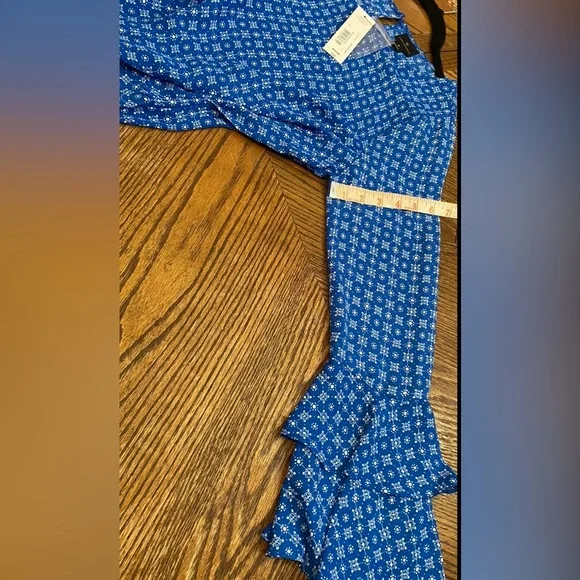 Worthington NWT White Blue Tile Blouse with Bell Ruffle Long Sleeve Size Medium - Picture 5 of 5